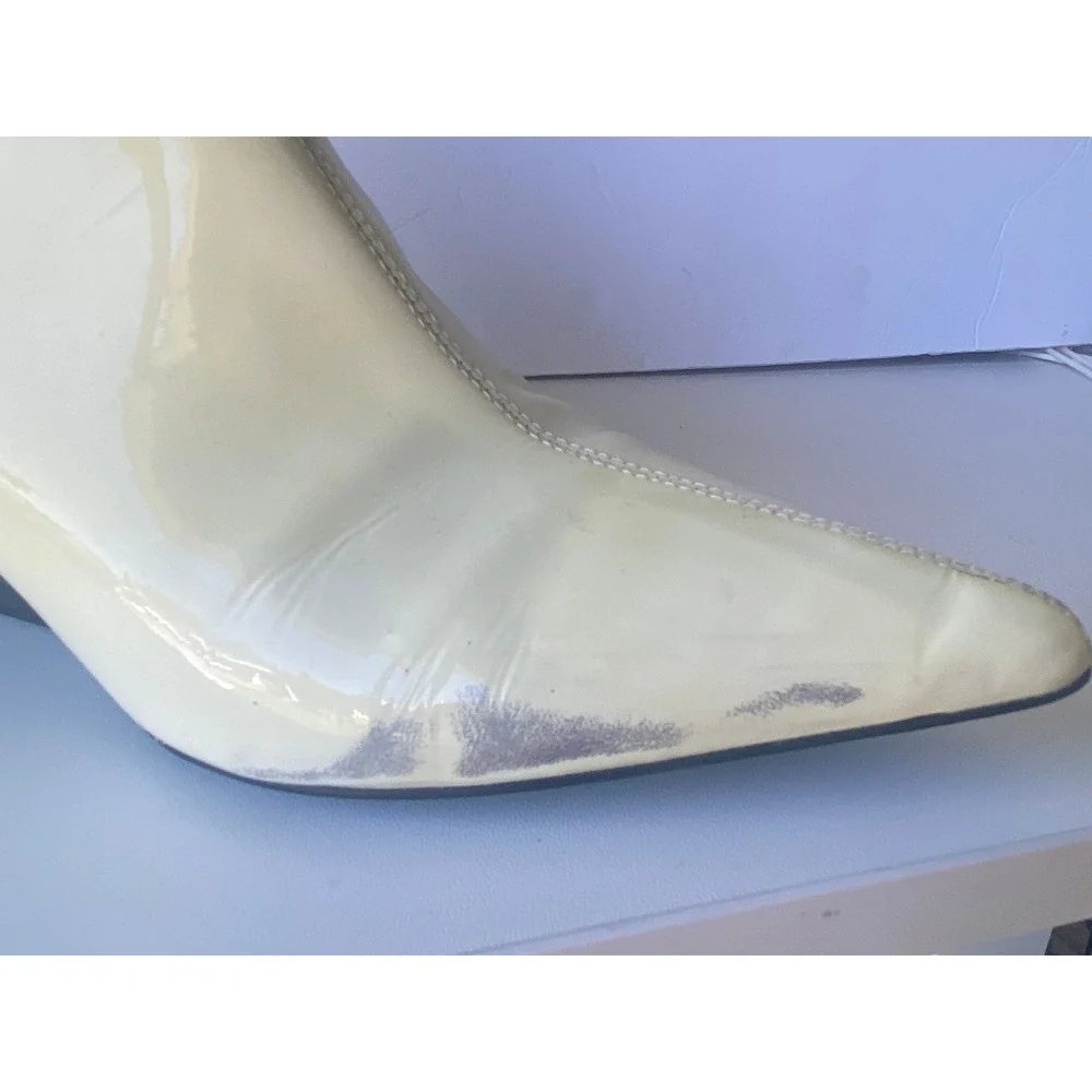 Calvin Klein Jeans Freda Womens US 7 Cream Patent Leather Ankle Bootie